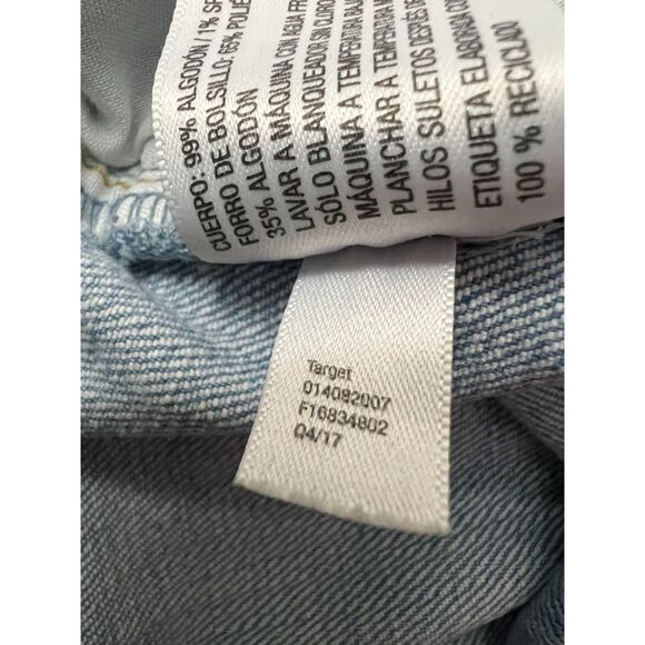 Universal Thread Women's Mid Rise Boyfriend Crop Jeans Light Wash Size 00 / 24 R - Picture 7 of 10